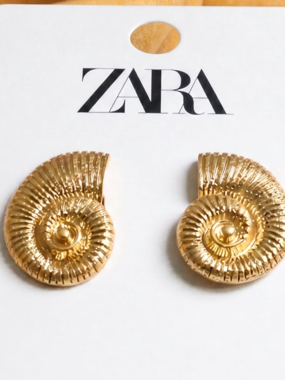 Zara Shell Stud Earrings - Picture 2 of 2